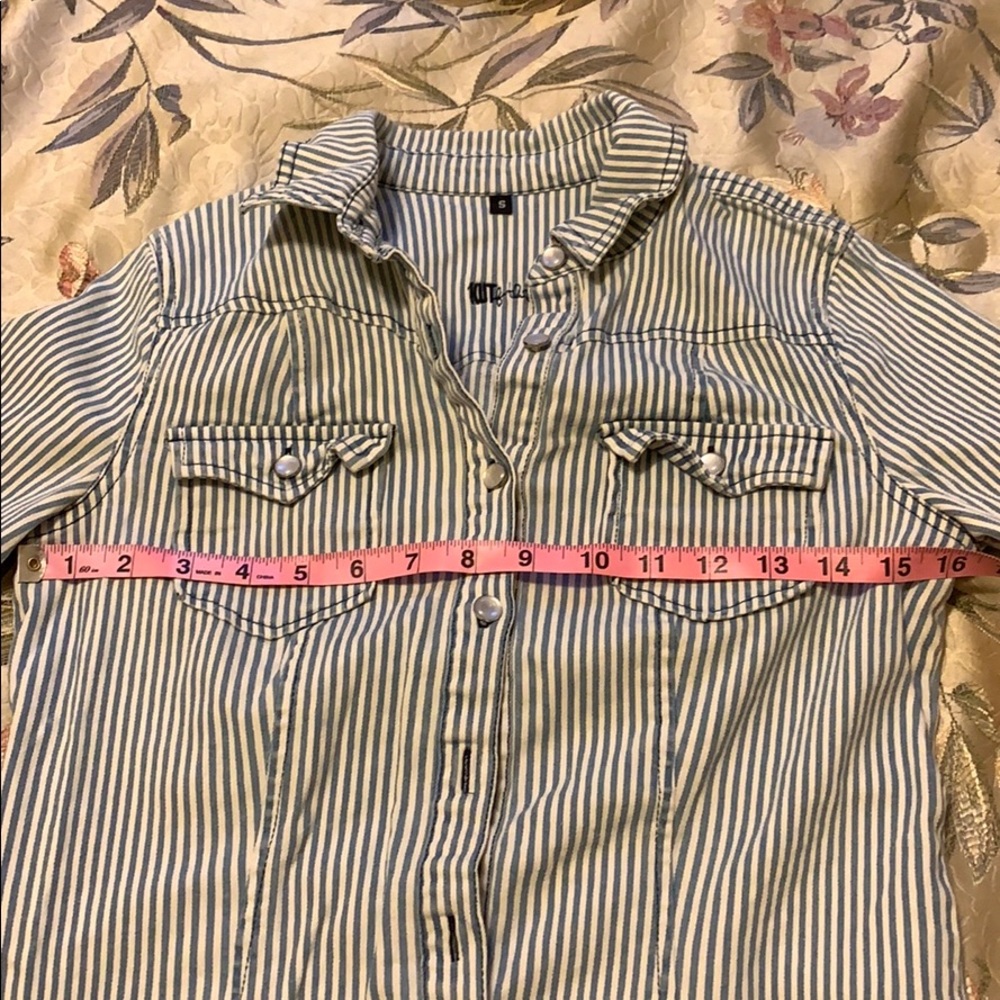 Button Down Conductor Shirt - Picture 10 of 10